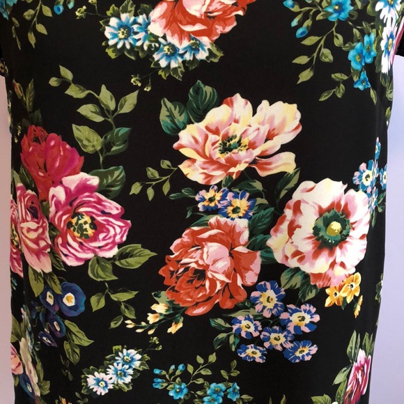 Olivaceous Flowered Mini Dress ❤️ - Picture 2 of 8